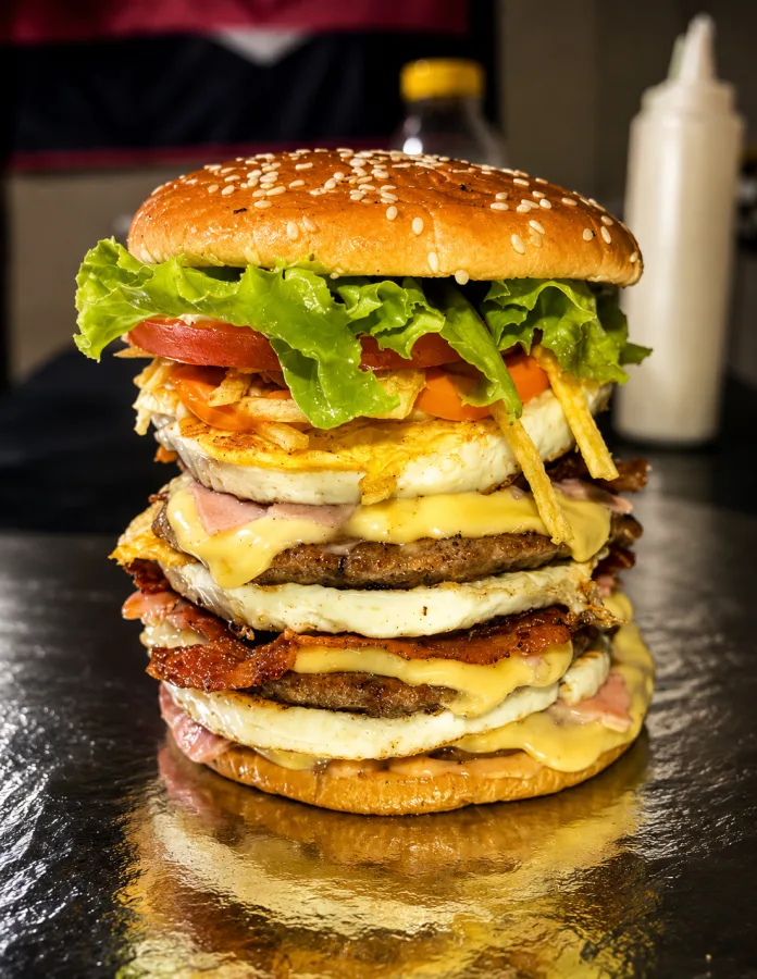 Mega  Burguer